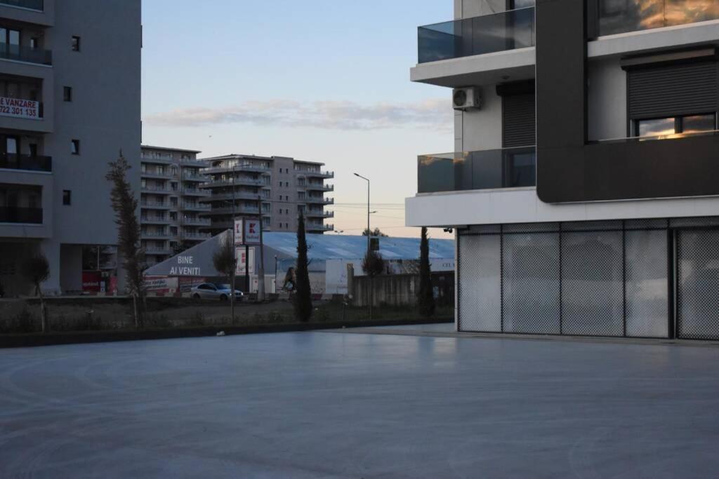 Apartment By The Lake With A View Mamaia Exterior foto