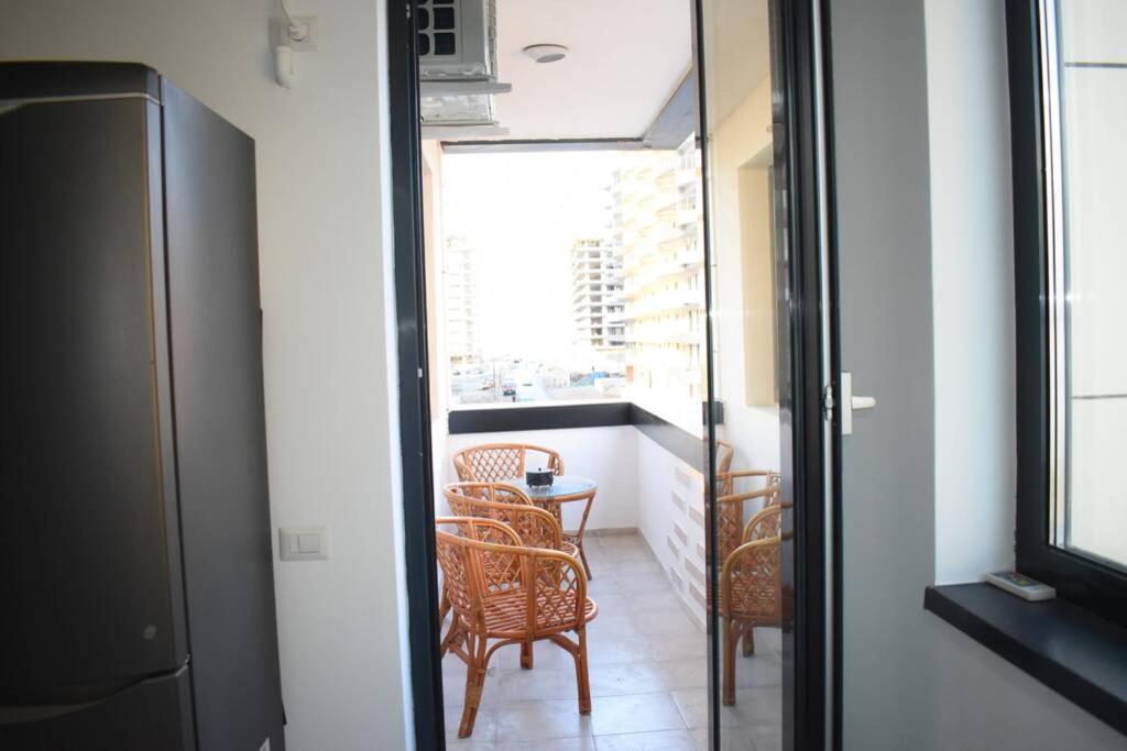 Apartment By The Lake With A View Mamaia Exterior foto